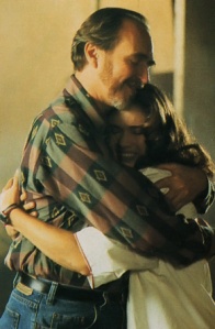 Heather Langenkamp shows Wes Craven some love. Or she's thankful for the work after Just the Ten of Us.